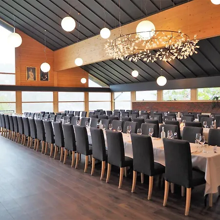 Hotell Oscarsborg Castle & 4*