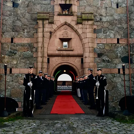 Oscarsborg Castle & فندق