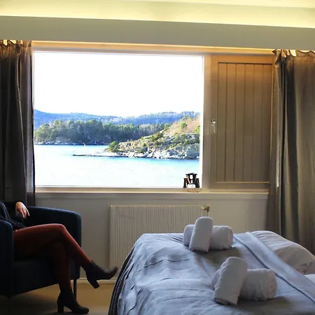 Oscarsborg & Отель Дрёбак