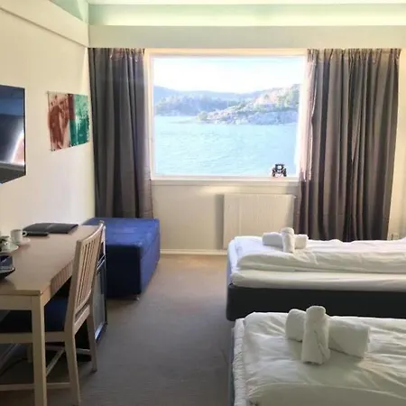 Hotell Oscarsborg Castle & 4*